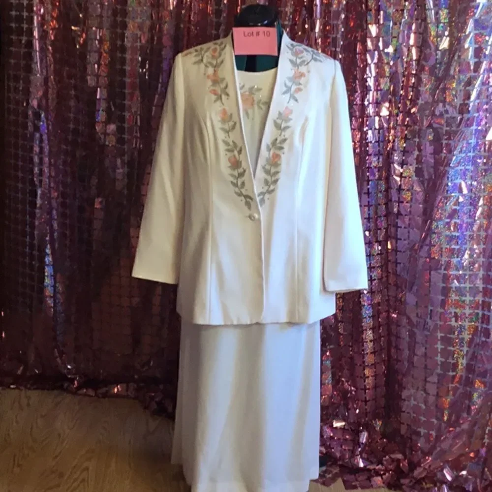 Vintage 2 piece set with sleeveless dress & matching jacket both in size 14